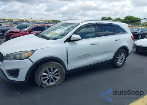 2016 Kia Sorento 2.4L Lx z USA, uszkodzony, nr VIN 5XYPG4A36GG027234